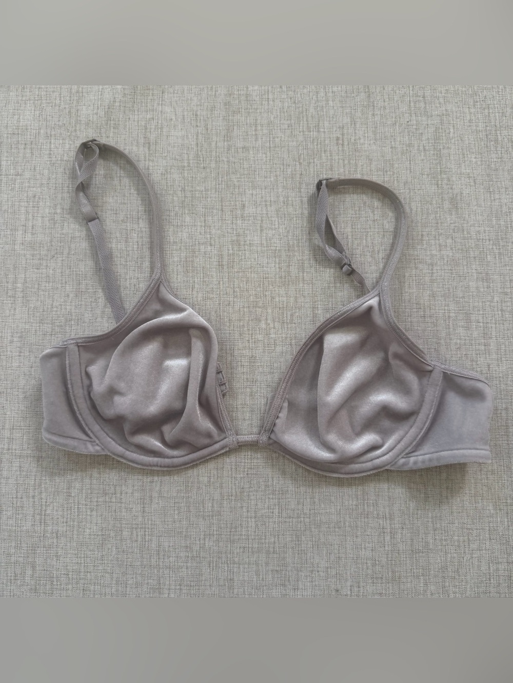 Victoria Secret Y2K Velvet silver Underwire Bra size 34C